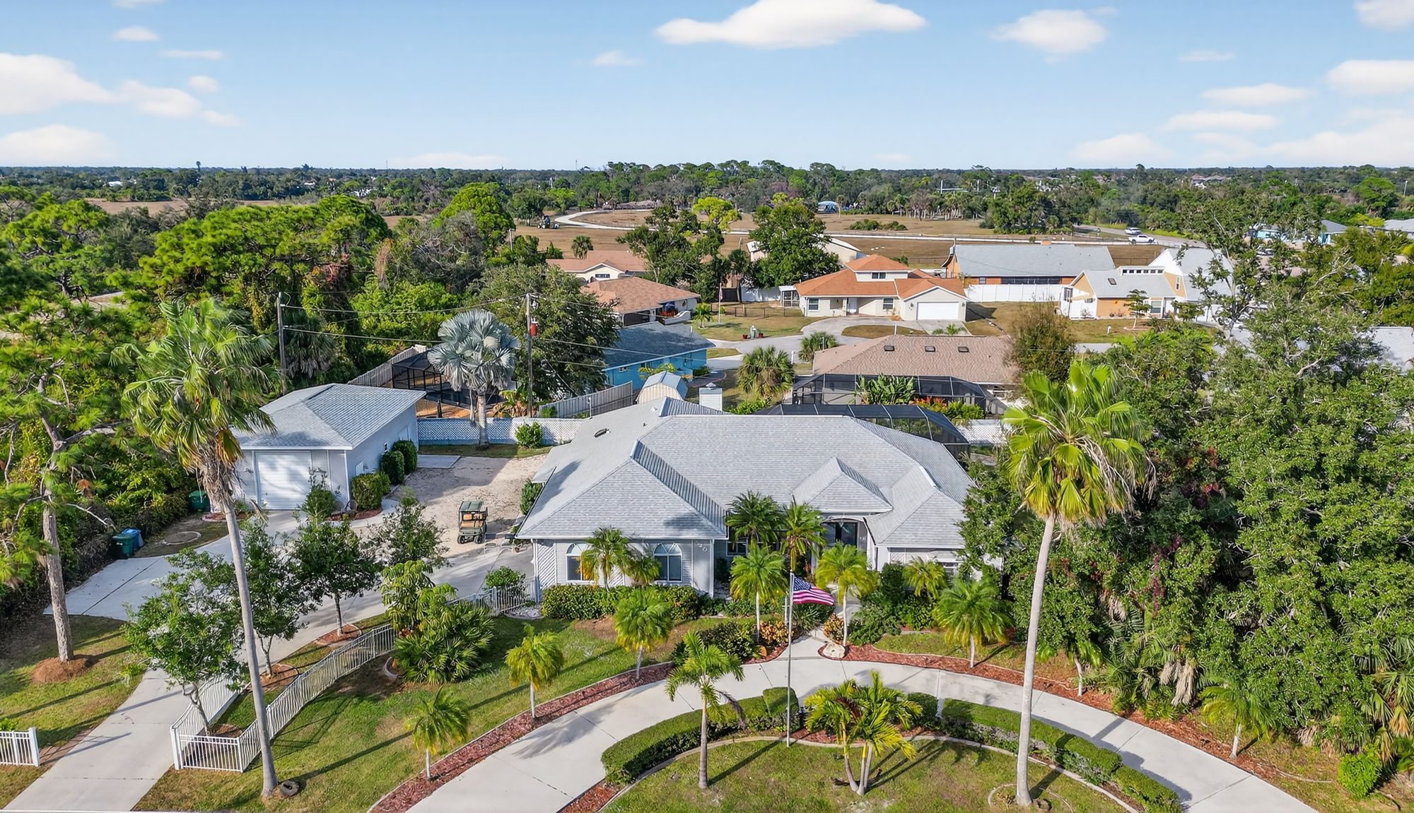 820 Bayshore Dr Englewood, FL